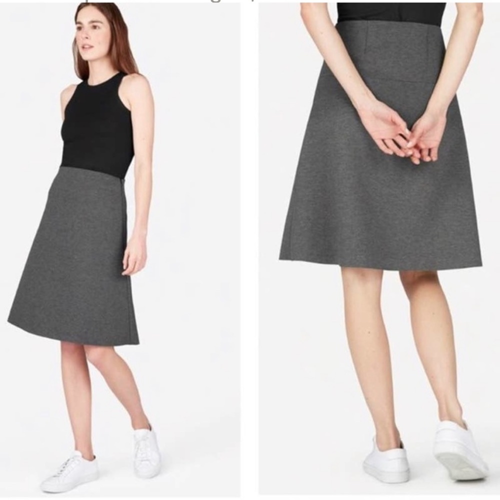 Everlane Street Fleece mini Skirt
Size: 4